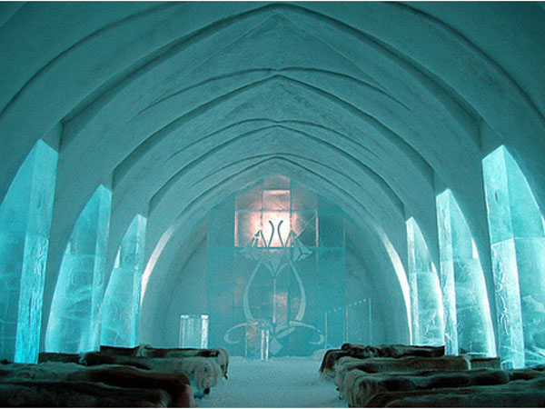 Ледяной дом в Швеции