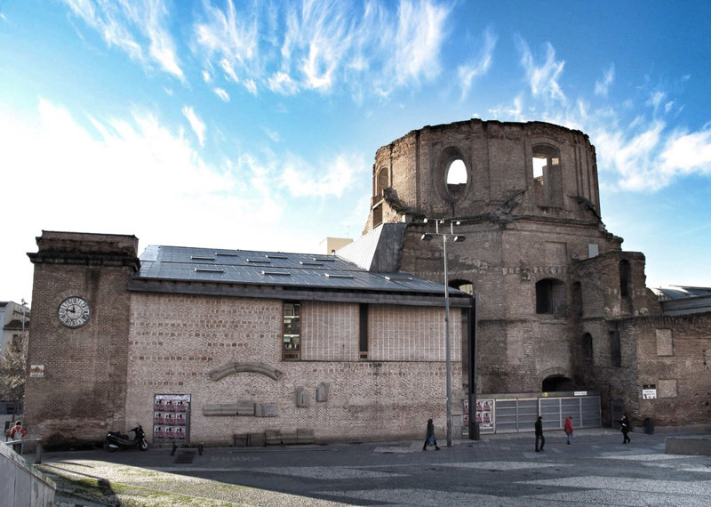 Испания. Храм чтения современность, старина, факты