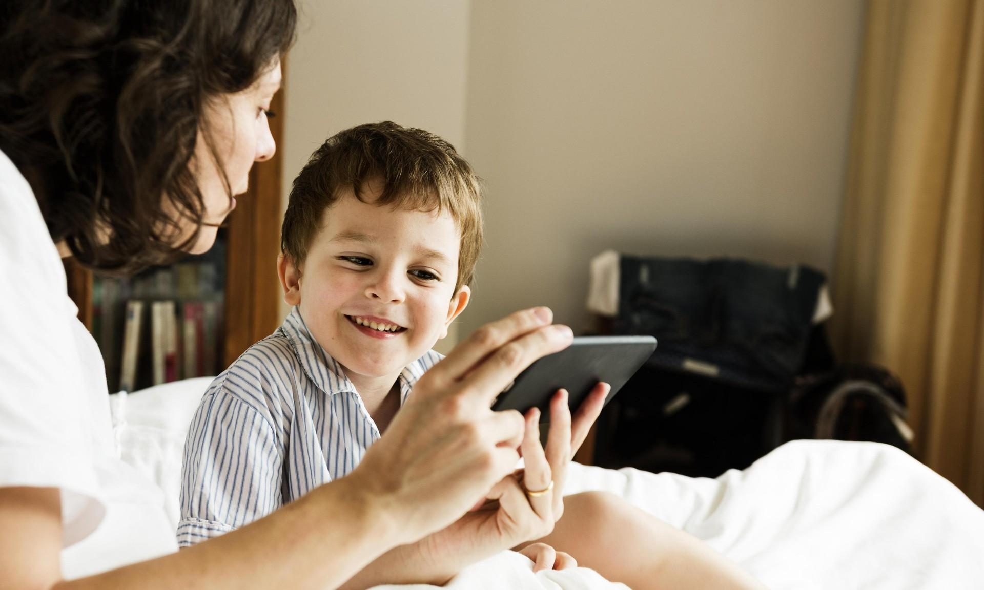 Разумный родительский контроль: как и от чего защищать ребенка в Сети