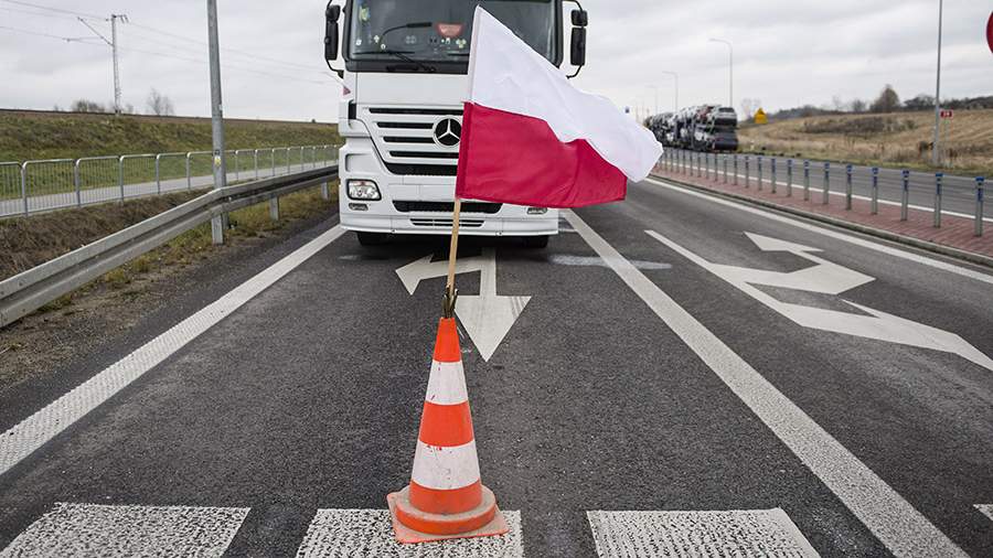 Польские фермеры заблокировали КПП на границе с Украиной