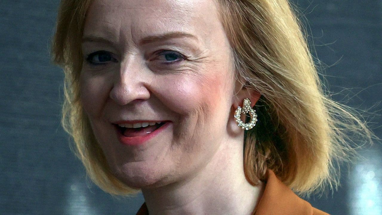 Лиз Трасс с первых дней занялась этническим разнообразием кабинета министров