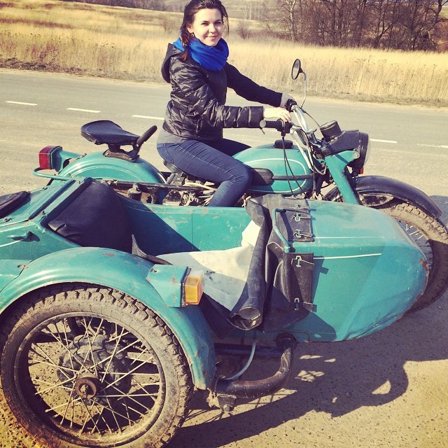 Нет времени объяснять, просто прыгай в коляску! деревня, жизненно, село, сельская жизнь, транспорт