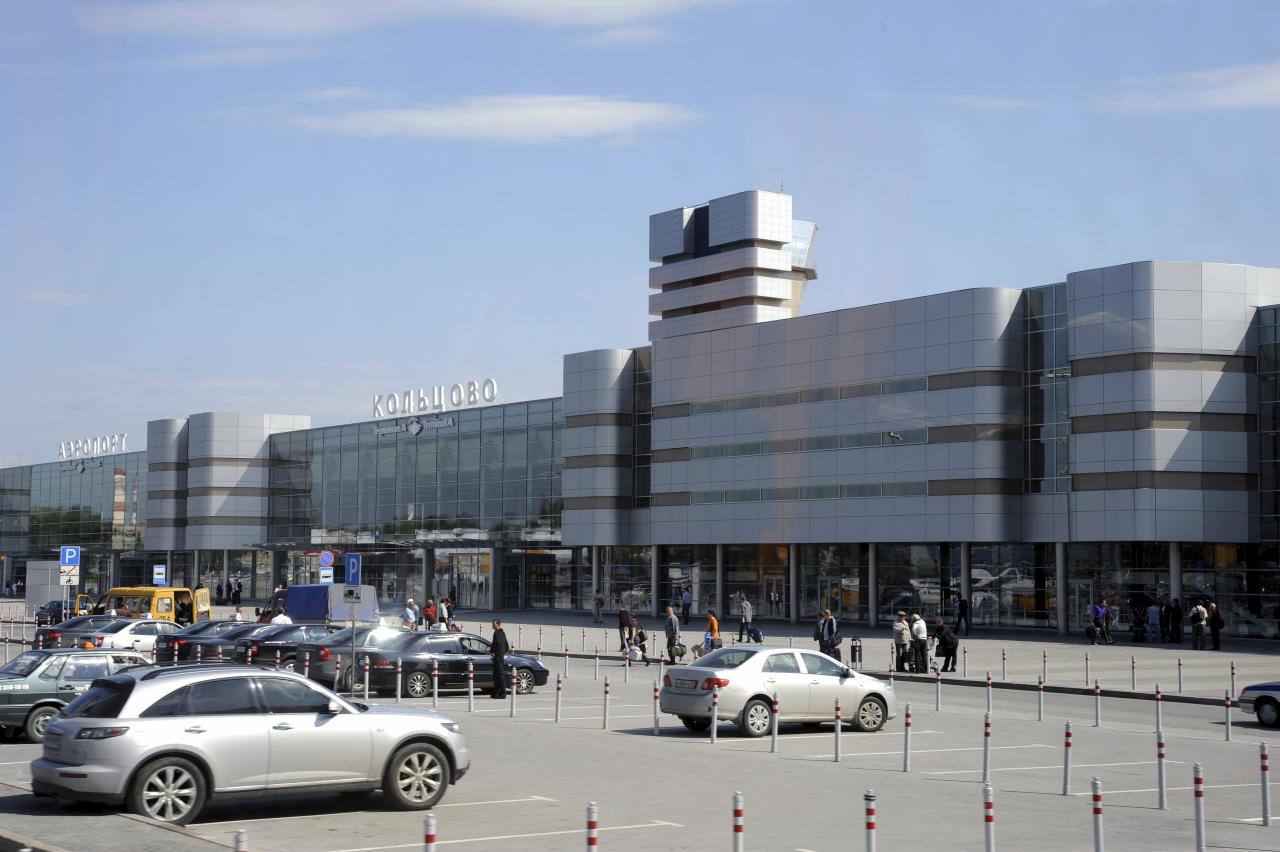 В аэропорту Екатеринбурга началась паника и давка из-за ложного крика о бомбе