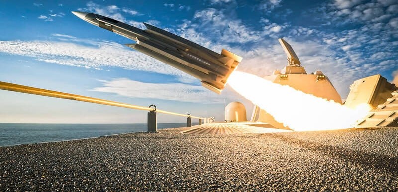    Китай имеет на порядок более мощную, оснащенную и многочисленную армию, чем Тайвань. При военном конфликте, как и у Украины, надежда властей остров будет только на тотальную поддержку из-за рубежа.