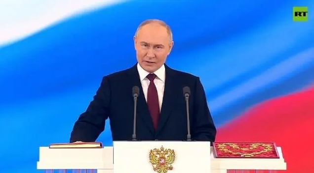Владимир Путин вступил в должность президента РФ на новый шестилетний срок