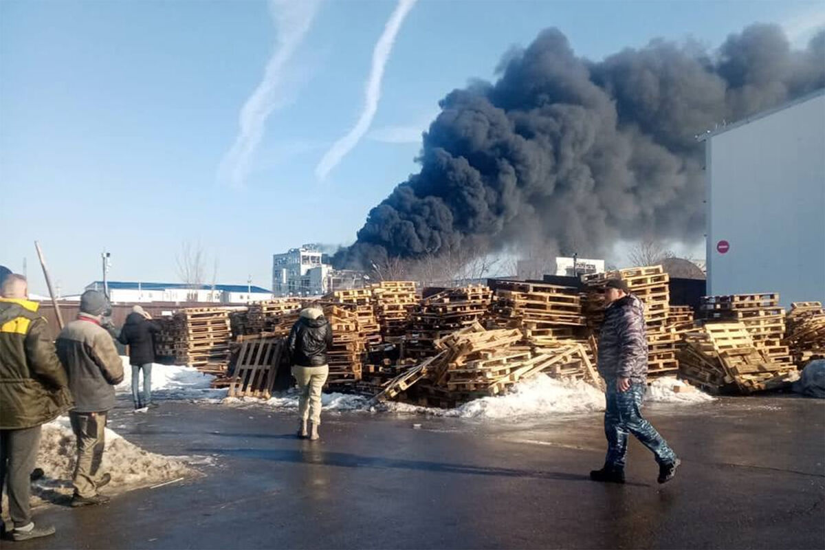 Увеличилось число пострадавших при пожаре на заводе в Шахтах - Znamenka.INFO