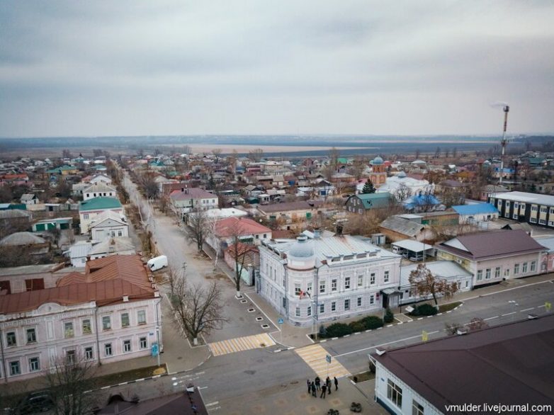 Пролетая над Павловском, или Назад в СССР 