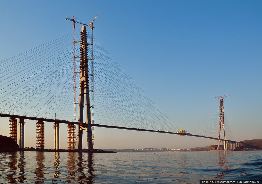 2288 Мост на остров Русский во Владивостоке (Апрель 2012)