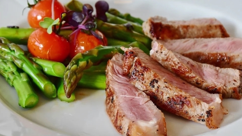 Вегетарианство — зло: диетолог Мишанина о похудении и правильном питании Вегетарианство — зло: диетолог Мишанина о похудении и правильном питании Россия