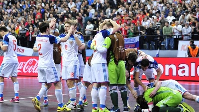 Вторая победа РФ на мини-футбольном Евро и громкий трансфер «Зенита»: новости спорта к 26 января