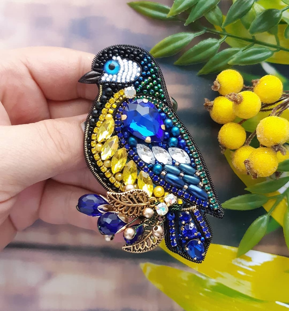 Лилия Заббарова своими руками делает такие вот невероятные броши бисер и жемчуг,вдохновляемся,рукоделие,творчество