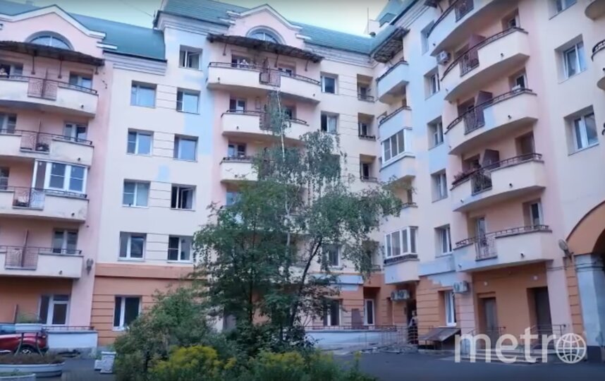 Жильцам аварийного дома на Петроградской стороне в Петербурге предоставили временные квартиры