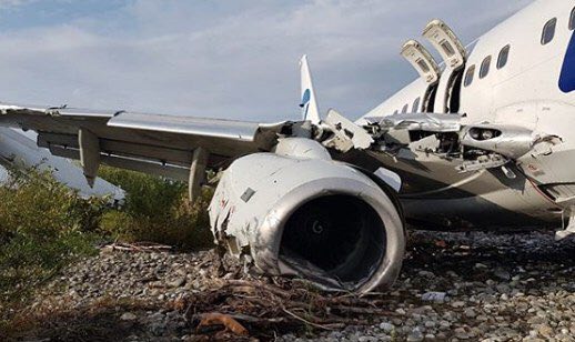  Boeing 737  