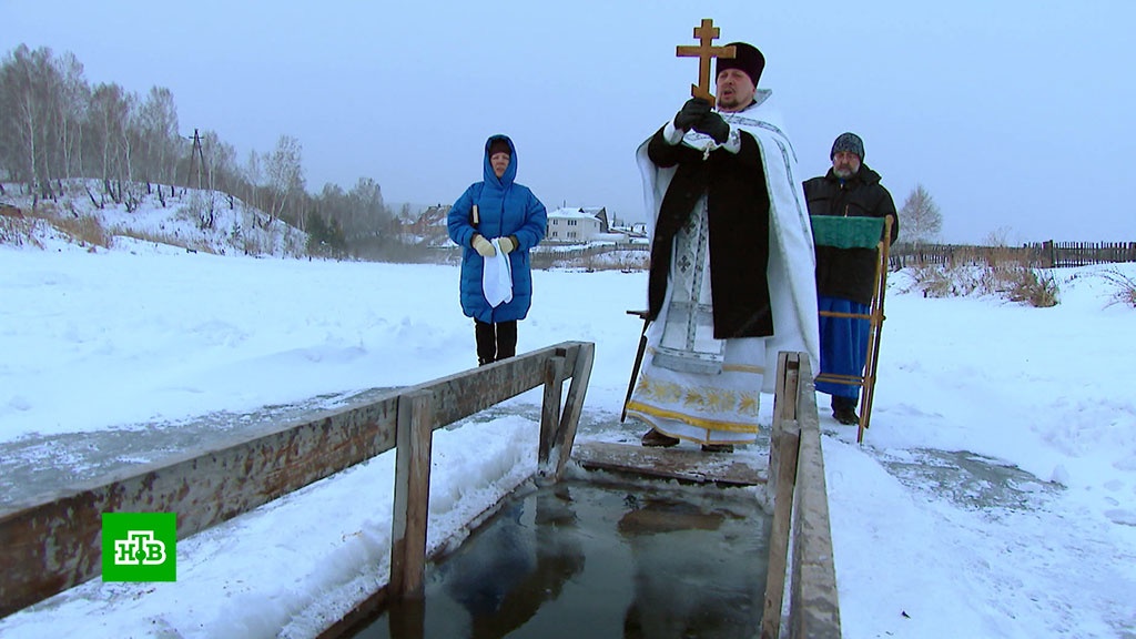 Освящение воды и купание в иорданях: православные готовятся к Крещению