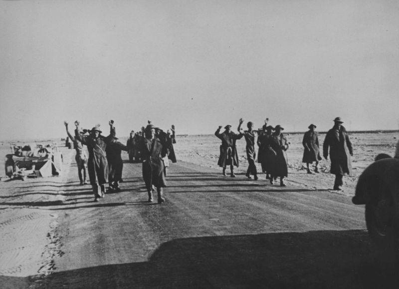 Битва при Газале. Как Роммель разгромил 8-ю британскую армию и взял Тобрук Битва при Газале. Как Роммель разгромил 8-ю британскую армию и взял Тобрук история