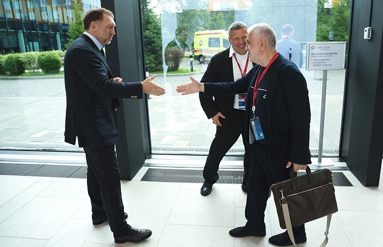 Пашинянцы замахнулись на Крым, Сочи и Краснодарский край г,Армавир [294834],геополитика,г,Москва [1405113],город Армавир г,о,[95237462],город-курорт Сочи г,о,[95237466],г,Сочи [294728],Краснодарский край [294673],респ,Крым [1434425],респ,Татарстан [169363]