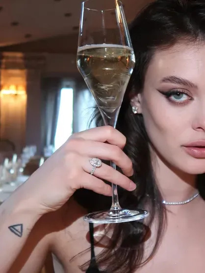 Новая глава: Лиза Адаменко объявила о помолвке после травмирующего брака