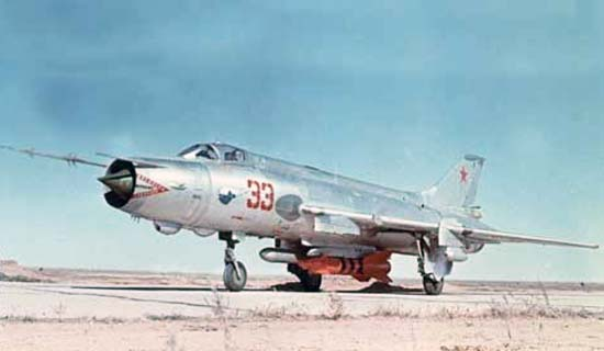 Су-17М с макетом ракеты. Источник фото: https://airwar.ru/enc/fighter/su17m.html