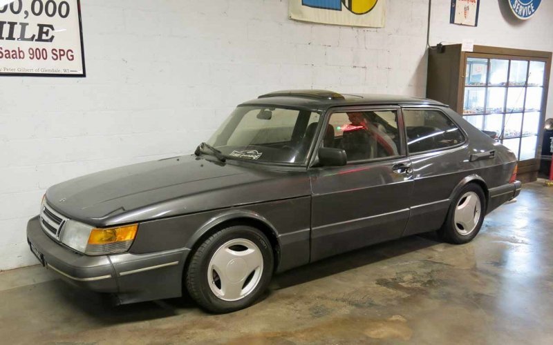 Питер Гилберт и его Saab 900