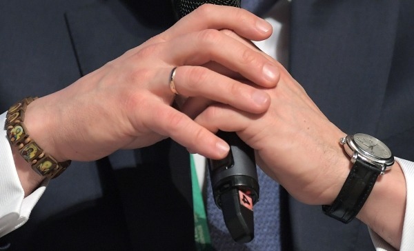 Министр науки с иконками: как Михаил Котюков помогает православию Министр науки с иконками: как Михаил Котюков помогает православию министр науки,общество,россияне,РПЦ