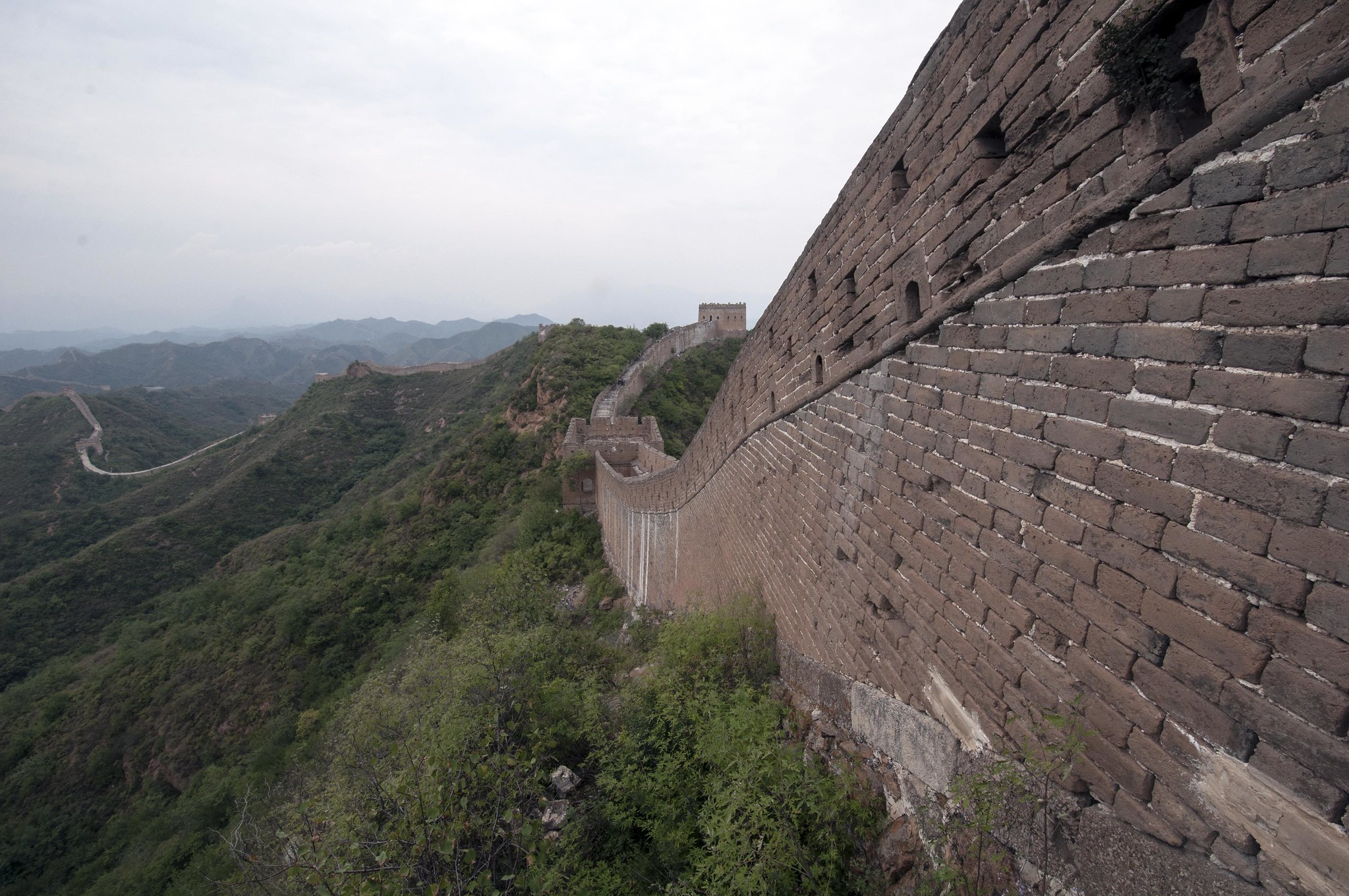 Годы жизни стена. Китайская стена ЮНЕСКО охрана. Дом китайская стена. Китайская стена разрушена. Исчезнувшие достопримечательности.