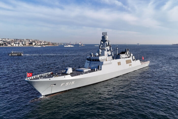 Фрегат TCG İSTANBUL ВМС Турции