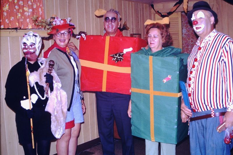 Весело и нелепо: Хэллоуинские костюмы из 1960-х интересное,интересные факты,мир,фотография