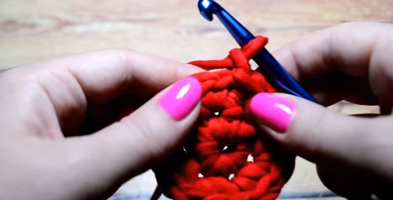 Связала себе и подругам раздарила! Корзинка из трикотажной пряжи выглядит дороже, чем в магазине мастер класс