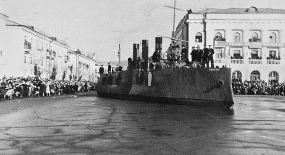 Размах и пульс жизни в глубинке СССР 50-тых , на примере городка Жигулевск Размах и пульс жизни в глубинке СССР 50-тых , на примере городка Жигулевск Война и мир