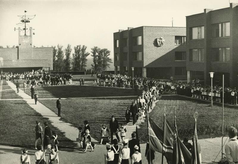 Первое сентября. Всеволод Тарасевич, 1970 - 1975 год, МАММ/МДФ.