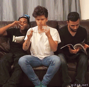 Смешные и веселые гифки для настроения 