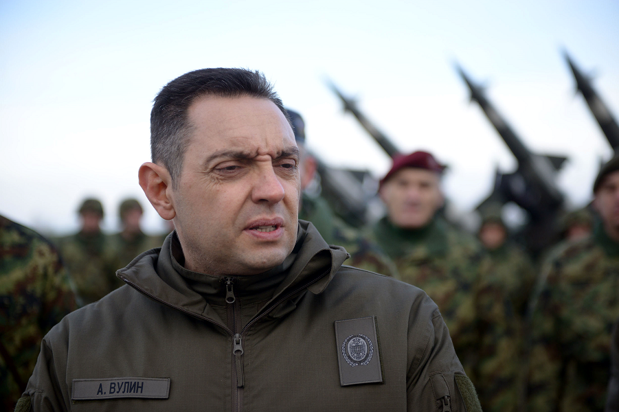 Александр Вулин, министр обороны Сербии.png