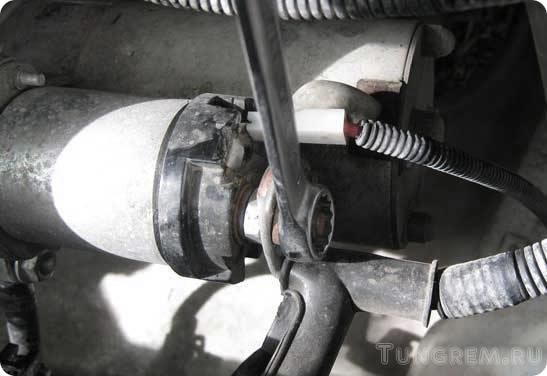 Замена стартера своими силами Lada Kalina