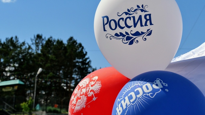 Песни и хороводы. Полная программа Дня России-2024 в Барнауле