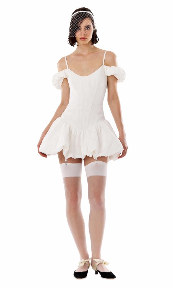 Платье Aphrodite Dress Milk, Sorelle Era, 46 000 руб. (sorelleera.ru)