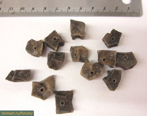 Бусы из сушеной картошки «ювелирными» назвать  сложно, но результат получается отменный! бусы,женские хобби,картофель,поделки,рукоделие,своими руками