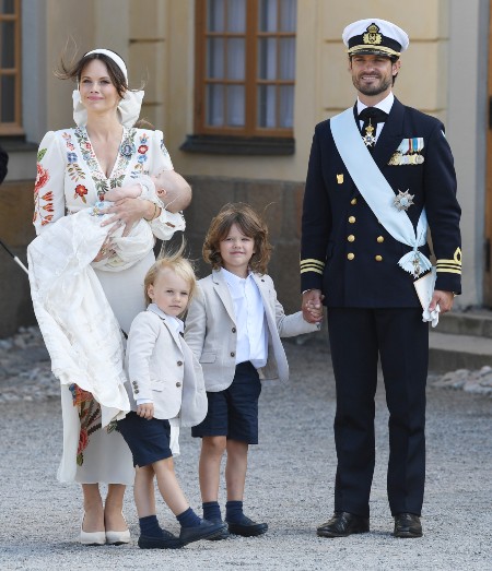 Участникам крестин сына принца Швеции Карла Филиппа и принцессы Софии стало плохо: что произошло Монархи,Новости монархов