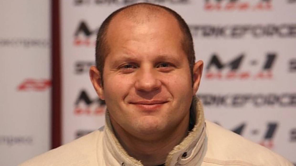 Федор Емельяненко нокаутировал Тимоти Джонса в первом раунде на турнире в Москве