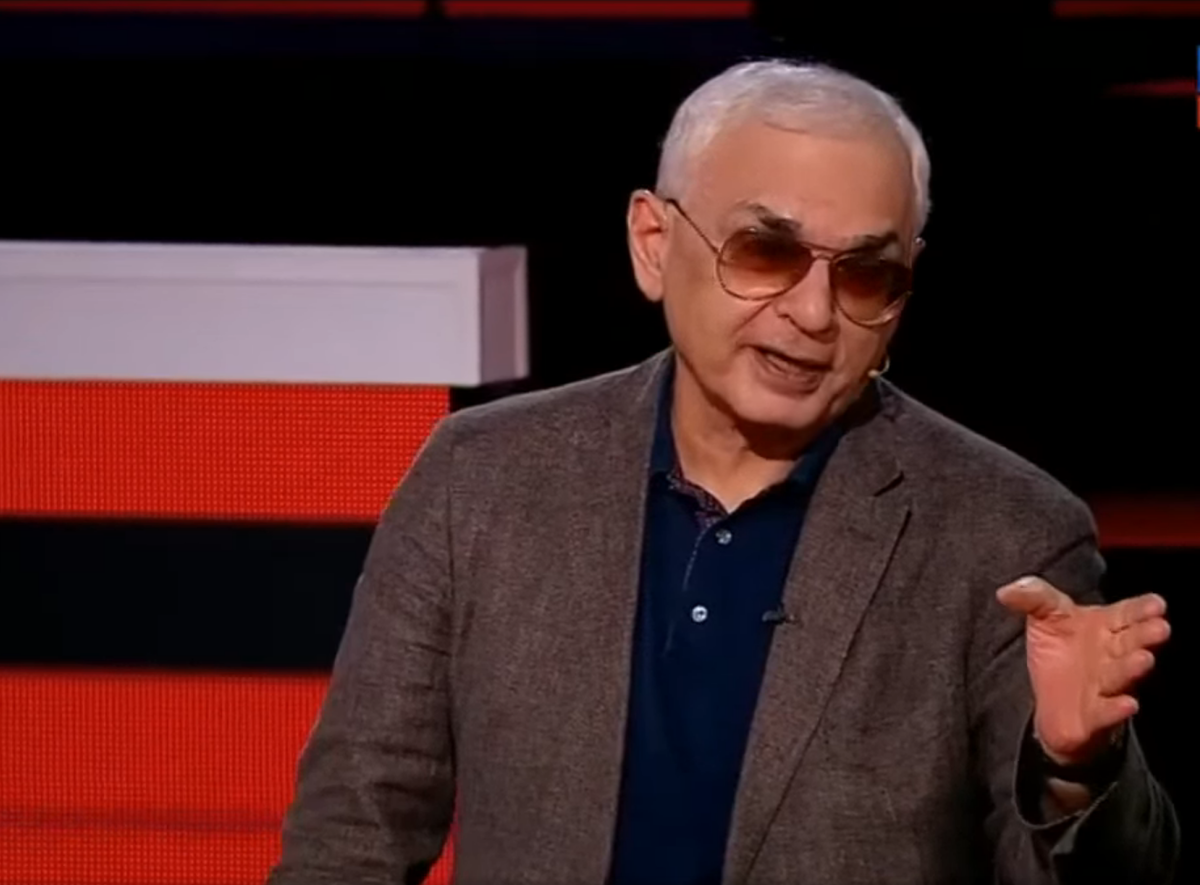 Третьяков пожалел, что Петр Толстой не пал на ассамблее ОБСЕ с российским флагом, как Болконский Третьяков пожалел, что Петр Толстой не пал на ассамблее ОБСЕ с российским флагом, как Болконский потому, Толстой, Толстого, Соловьев, пасть, часто, который, перед, Виталий, дверью, заседании, ассамблеи, страна, время, успел, память, справиться, Товиевич, абсолютно, Болконскому