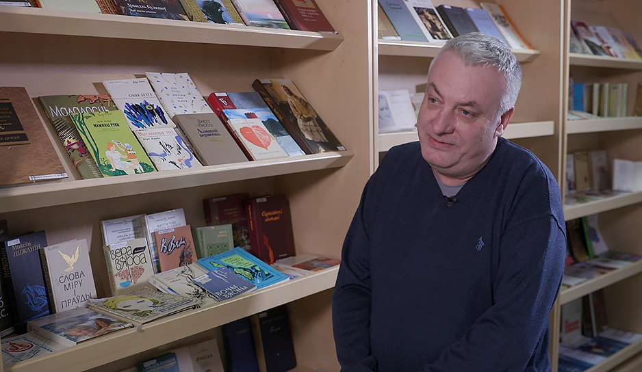 Кто автор песни "Рушники", которая прославилась в исполнении "Песняров"
