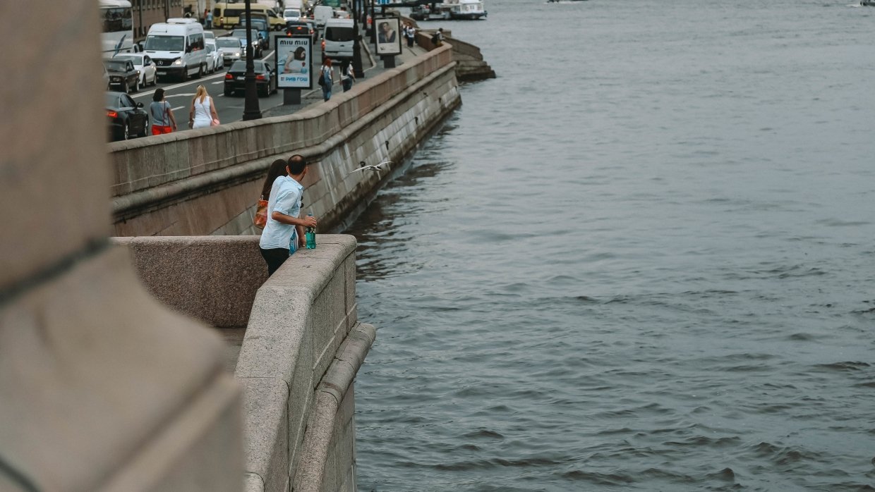 Полицейские изъяли катер у московского туриста в Петербурге