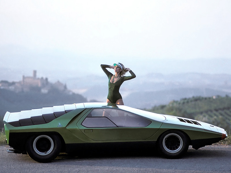 Стремительный Alfa Romeo Carabo, 1968.Максимальная скорость 160mph, разгон 0-62mph за 5.5 секунд авто, девушки, история