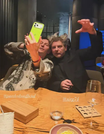 Светлана Бондарчук с мужем и Ляйсан Утяшева с Павлом Волей сходили на двойное свидание Бондарчук, Светлана, Сергей, Ляйсан, Светланы, Харченко, друзьями, вышла, внучки, также, Варвара, детей, экссупругов, развелись, Бондарчуком, замужем, Фёдором, режиссёром, Сергея, ДЦПНапомним