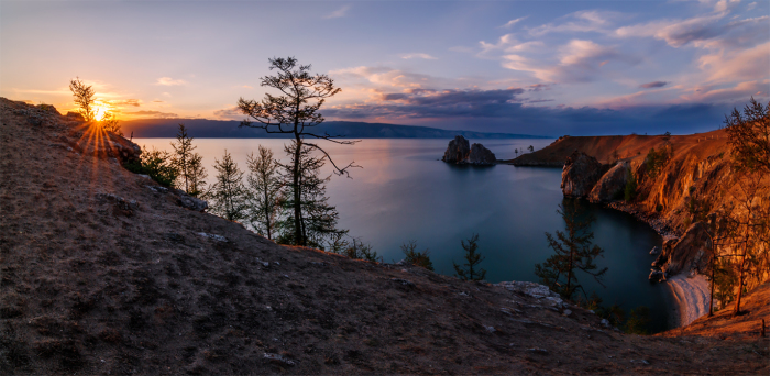 Потрясающий вид на озеро во время заката. Автор фотографии: Альберт.