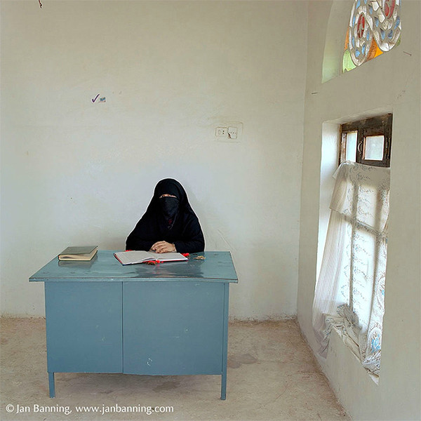 Как выглядят кабинеты чиновников и служащих в разных странах Как выглядят кабинеты чиновников и служащих в разных странах весь мир,карьера,культура,офисная жизнь