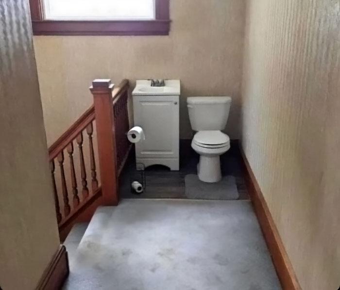 Обои из пледа и туалет на лестнице: от вида этих квартир ужаснется каждый идеи для дома,Интерьер и дизайн