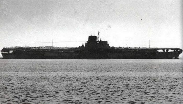 Авианосец «Shinano». Авианосец «Shinano».