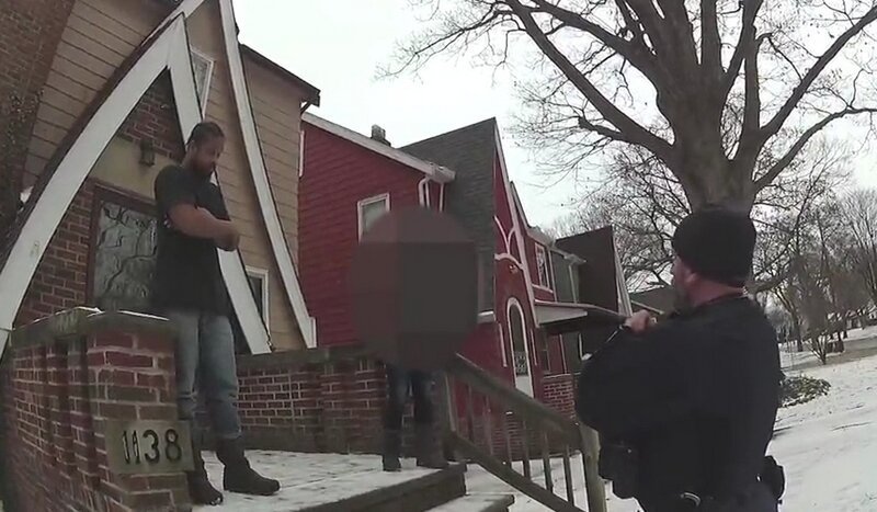 16-летняя американка вызвала полицию, когда отец забрал у неё телефон 16-летняя американка вызвала полицию, когда отец забрал у неё телефон