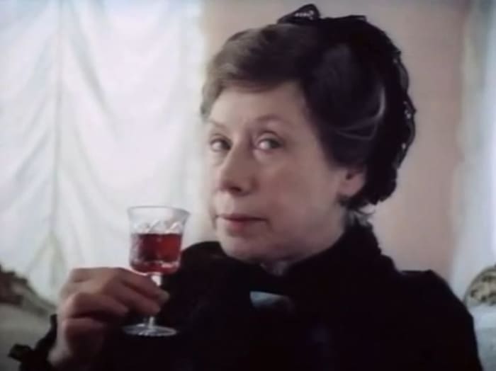 Чтобы помнили... позднее счастье Евгении Ханаевой: чем пожертвовала ради успеха звезда фильма "По семейным обстоятельствам" Чтобы помнили... позднее счастье Евгении Ханаевой: чем пожертвовала ради успеха звезда фильма "По семейным обстоятельствам" Евгения Ханаева,жизнь,истории,кино и тв