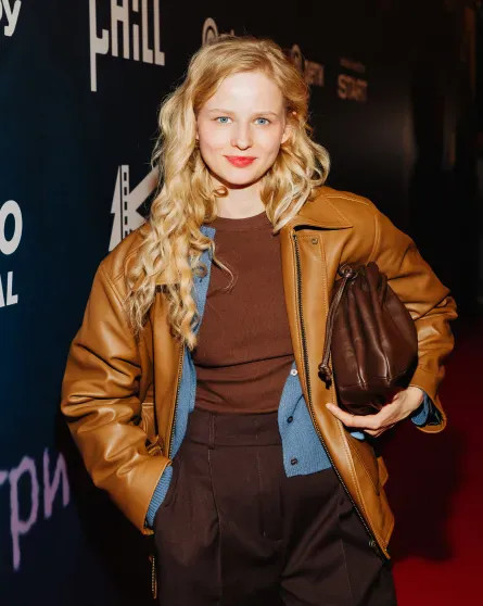 Светлана Иванова и Джаник Файзиев, Саша Бортич и Владимир Машков посетили премьеру сериала 